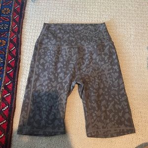 Buffbunny two toned grey biker shorts